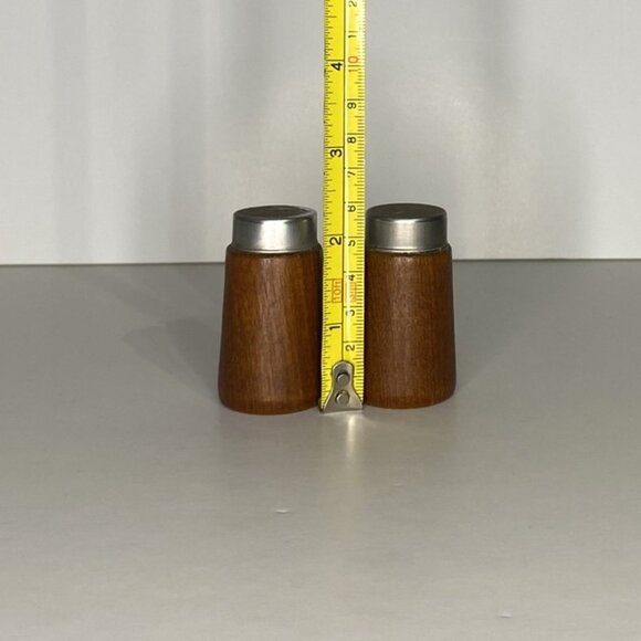 Mid Century Modern Salt & Pepper Shakers - Picture 2 of 4